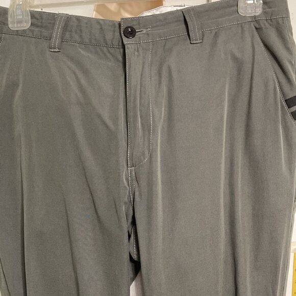 TRAVIS MATHEW Pants Athletic Golf Slacks Athletic Athleisure Gray Mens 34 x 44 - Picture 9 of 14